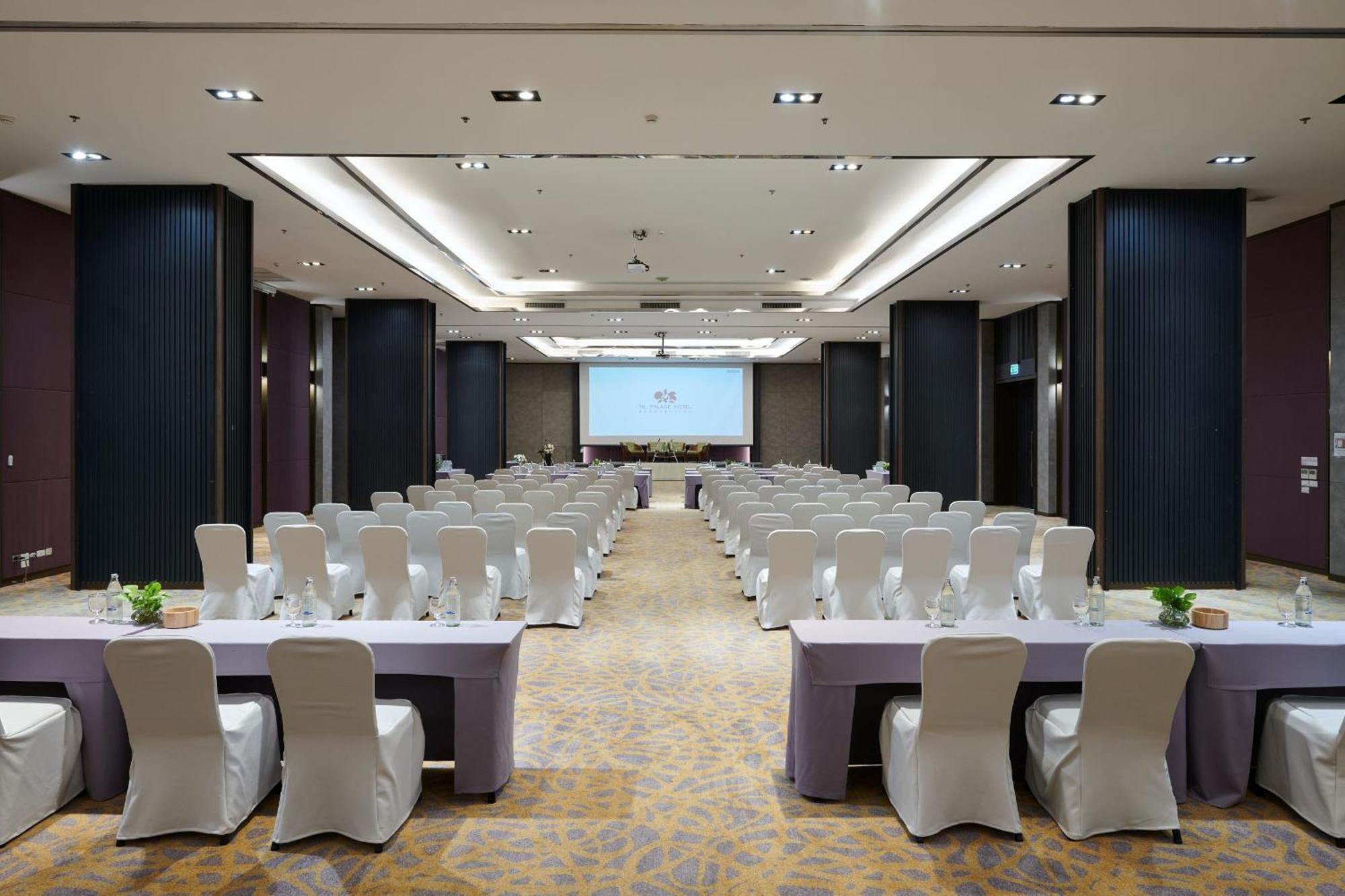 Tk Palace Hotel & Convention Bangkok Exteriör bild