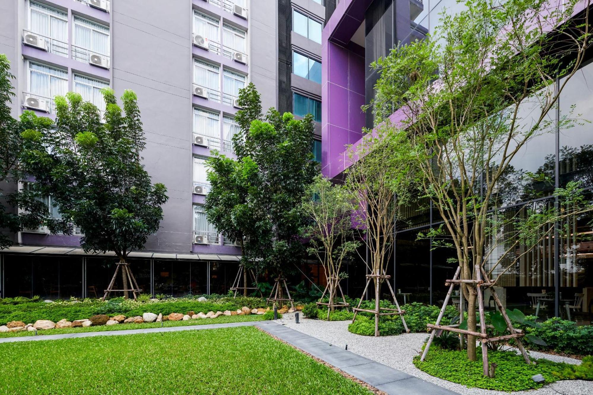 Tk Palace Hotel & Convention Bangkok Exteriör bild