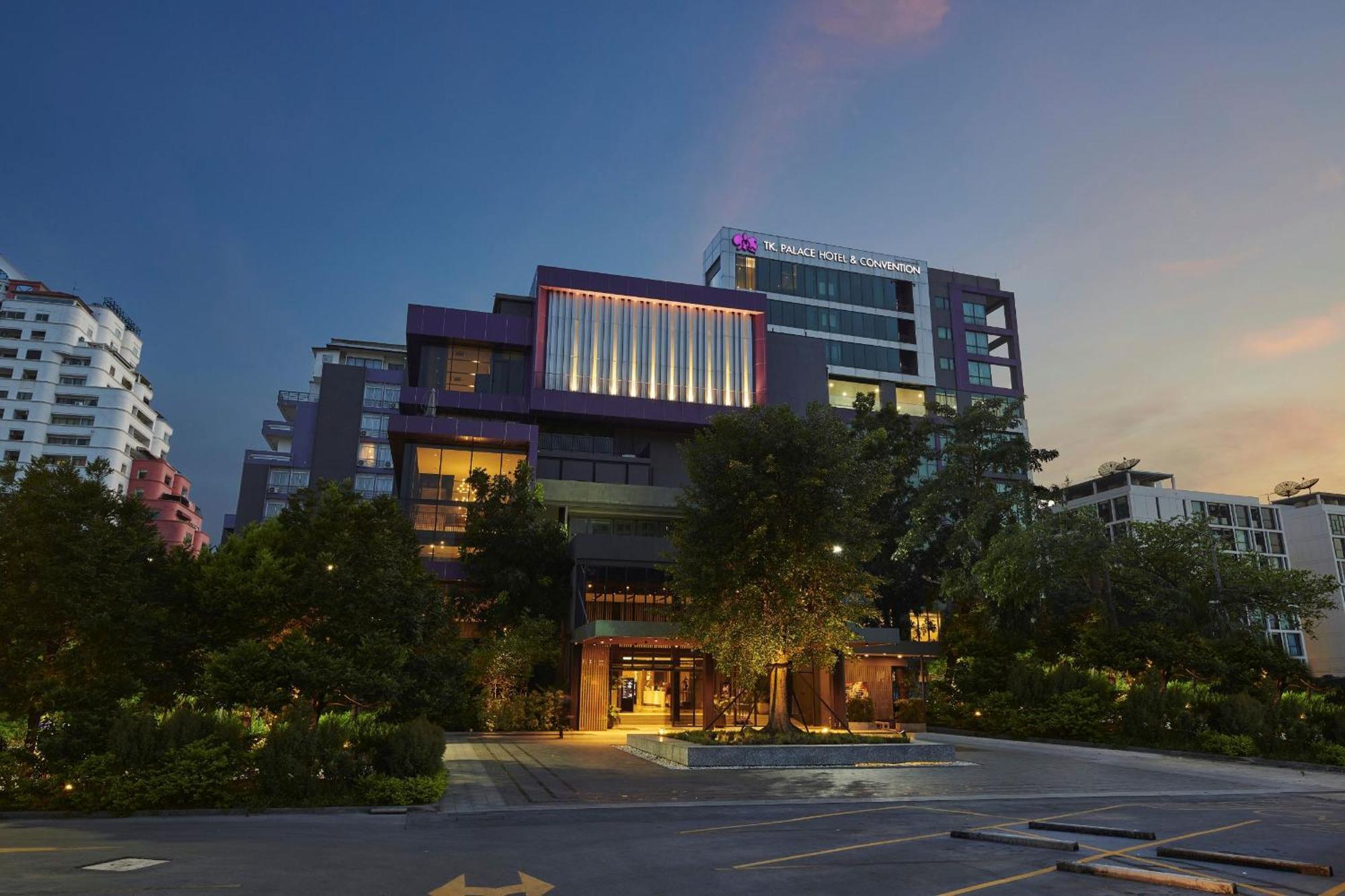 Tk Palace Hotel & Convention Bangkok Exteriör bild